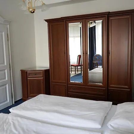 Hotel Ea Mozart 3*