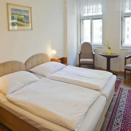 Hotel Ea Mozart 3*